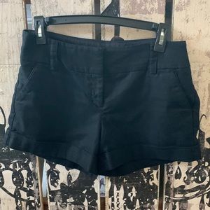 Black Express linen shorts.